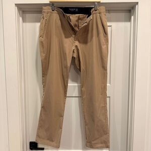Abercrombie & Fitch Men's Tan Go-To Pant Athletic Fit